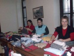 'Giymiyorsan Giydir' Kampanyasıyla İhtiyaç Sahiplerinin Yüzü Gülüyor