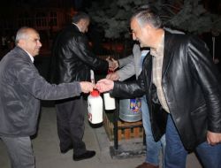 Sabah Namazına Gelen Cemaate Süt Sürprizi