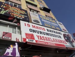 İcra Memurları Chp’nin Kapısına Dayandı