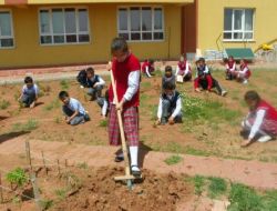 Özel Kızılırmak İlköğretim Okulu Öğrencileri, Uygulama Bahçesinde Stres Atıyor
