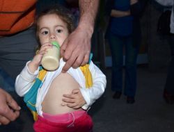 İlaç Bulamayan Baba: Oğlum Öldü Kızım Da Ölmesin