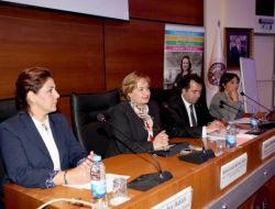 Atatürk Üniversitesi, Kadının Güncel Problemlerini Tartıştı