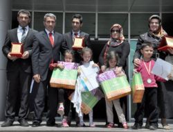 Bingöl'de Minik Eller Yarıştı