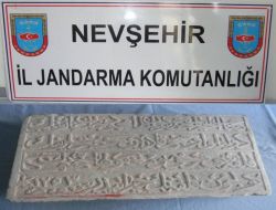 Tarihi Kitabeyi Çalanlar Yakalandı