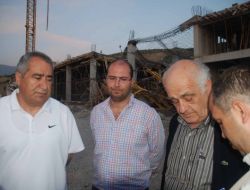 Otel İnşaatı Çöktü: 5 Yaralı