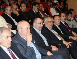 Ahmet Turan Alkan: Ne Sağcılık Ne Solculuk, İnsanın Ahlaki Ekseni Düzgün Olmalı