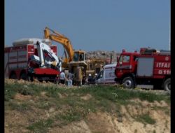 Taş Kırma Makinesine Düşen İşçiler Yaralı Kurtuldu
