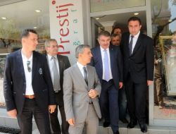 'Cin Aralığı'ndan Geçen Bakan Şahin, Nağme Yakmayı İhmal Etmedi