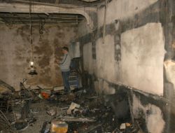 Berber Dükkanında Çıkan Yangında 6 İşyeri Hasar Gördü