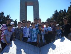 Cizre İstikbal Koleji Öğrencileri İstanbul Ve Çanakkale Gezisi Düzenledi