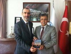 Slovenya Büyükelçisi Jacbec'ten Uluslararası Üniversiteler Konseyi'ne Ziyaret