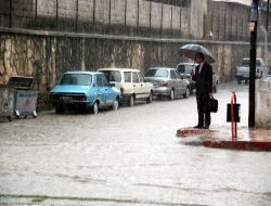 Mersin'de Sağanak Yağmur Su Baskınlarına Neden Oldu !