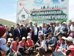 Bakan Eroğlu: Demokrasi Dışında Başka Şeylere Tevessül Edenler Cezalandırılmalı