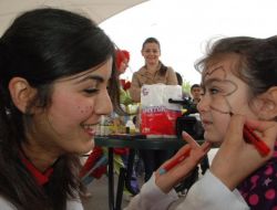 Üniversite Öğrencileri, Çocukları Sanatla Buluşturdu