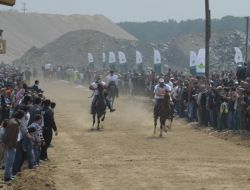 Bursa’da Rahvan Atları Yarışı Tamamlandı
