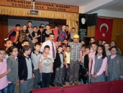 İlköğretim Öğrencileri Meslek Dallarını Öğreniyor