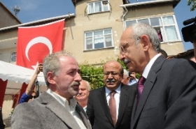 Kılıçdaroğlu, şehit ailesini ziyaret etti!