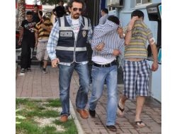 Kahvehaneye Molotof Atan 4 Kişi Yakalandı