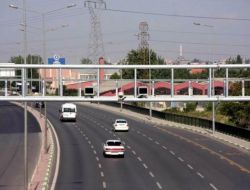 "Yaya Geçitlerini İhlal Etmeyin, 72 Lira Ceza Yemeyin"