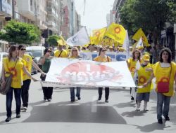 Manisa’da 1 Mayıs, Manolya Meydanı'nda Kutlandı