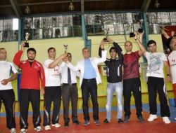 Manavgat Kick Boks Şampiyonasında 17 Madalya Kazandı