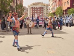 Eskişehir’de 1 Mayıs Zeybeklerle Kutlanıyor