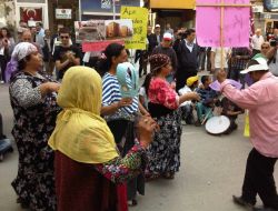 Samsun'da 1 Mayıs Kutlamalarına Romanlar Renk Kattı