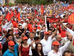 Mersin’de 1 Mayıs Kutlandı