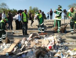 TAKSİM’DE 1 MAYIS TEMİZLİĞİ