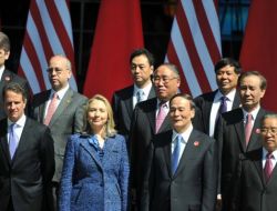 Clinton Çin’den Suriye’ye Baskı Yapmasını İstedi