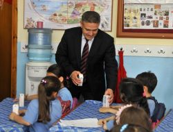 Antalya’da Okul Sütü Dağıtımına Yeniden Başlandı