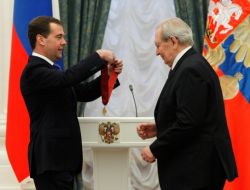 Medvedev: Nükleer Silah Bize Lazım