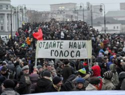 Moskova Belediyesi Putin Karşıtı Yürüyüşe İzin Verdi