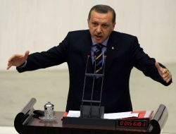 "Yurtta Sulhu Kuramayanlar Cihanda Sulhu Sağlayamaz"