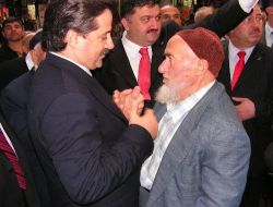 Bakan Çelik, Rize'de Vatandaşları Dinledi!