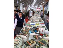 Malatya'daki Kitap Fuarı 4 Günde 200 Bin Kişiyi Ağırladı