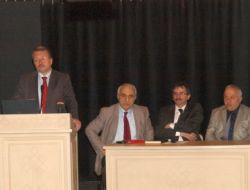 Kuru Çay Kalitesinde İmalat Ustaları Kilit Durumunda