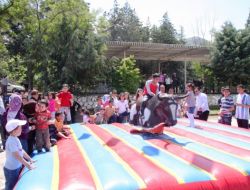 Hıdırellez Şenlikleri Renkli Görüntülere Sahne Oldu