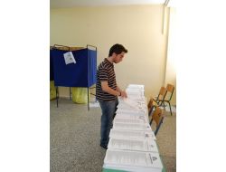 Yunan Seçmeni Pasok Ve Ydp'ye Ağır Darbe Vurmaya Hazırlanıyor