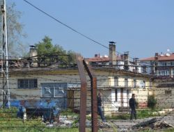 Balıkesir'de 120 Mahkumun Kaldığı Eski Cezaevinin Çatısı Yandı