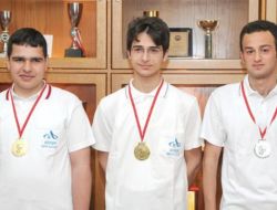 Aziziye Koleji’nin Matematik Takımı, Türkiye’yi Şampiyonluğa Taşıdı