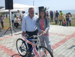 Uçurtmalar Dostluk Maçı İçin Uçtu