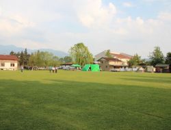 Vasiyeti Gereği Spor Kompleksinin Yanına Gömüldü