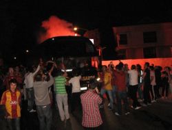 Galatasay Kafilesi Metin Oktay Tesisleri'ne Geldi