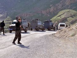 Özel Harekat Polisi Aracı Uçuruma Yuvarlandı