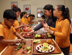 Bu Okulun Öğrencileri Hayata Hazırlanıyor