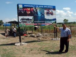 Kocaali Belediyesi, İlçe Girişine Tarihi Ve Turistlik Yerleri Tanıtan Resimli Panolar Koydu!