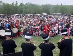 Tüçaf'in Bahar Şenliğine 10 Bin Kişi Katıldı