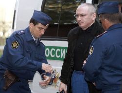 AİHM, Yukos'un Rusya Aleyhine Açtığı 100 Milyar Dolarlık Davayı Erteledi!