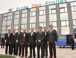 Egemen Bağış’ın Ziyaret Ettiği Yıldızlar Okulu’na ‘orta Kısım' İzni Sevindirdi